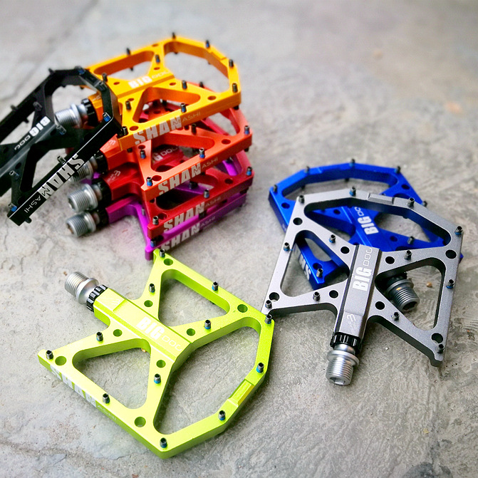 Pedali per cani grandi mountai - Mountain Biking With Dog recensione e prezzo